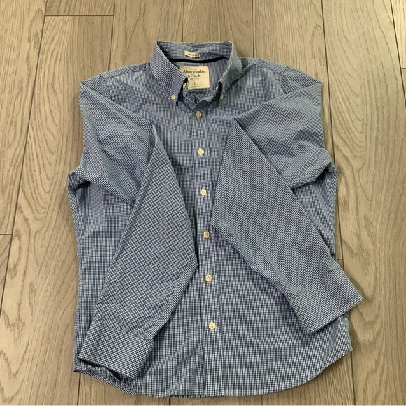 Abercrombie & Fitch Dress shirt plaid navy white can be used casual or work. - Picture 3 of 7